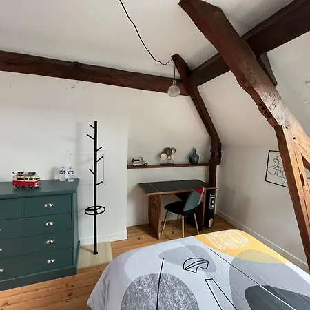 Clos Sanouva, Fougere Habitación en casa particular